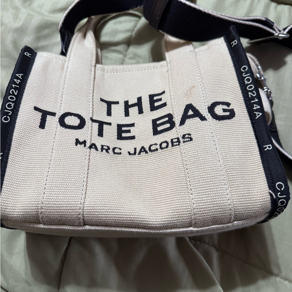 Marc Jacobs Black and Cream Tote Bag